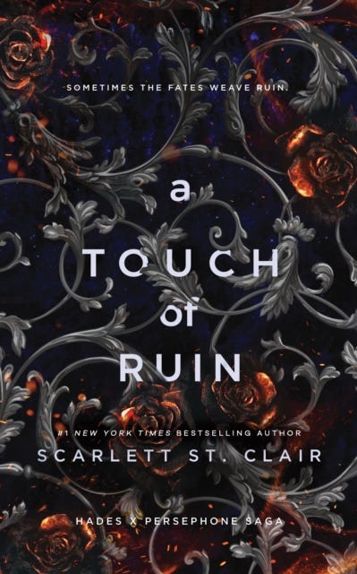 A touch of ruin av Scarlett St. Clair